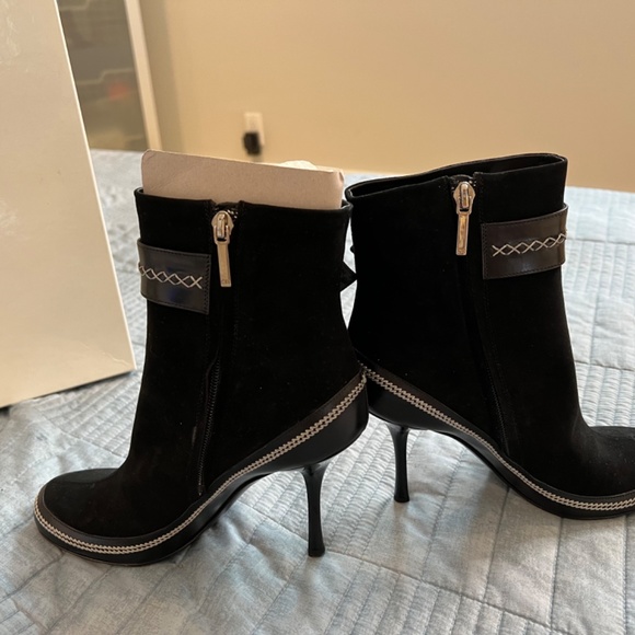 Dior  ankle boots black suede- Brand NEW-SIZE 37 (7) - Picture 3 of 8